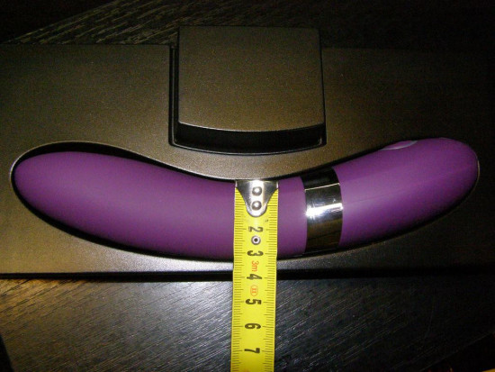 LELO Elise II silikónový vibrátor (22 cm)