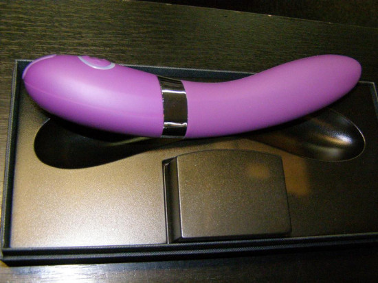 LELO Elise II silikónový vibrátor (22 cm)
