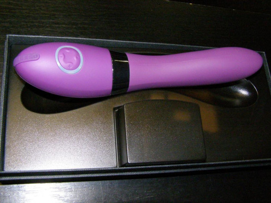 LELO Elise II silikónový vibrátor (22 cm)