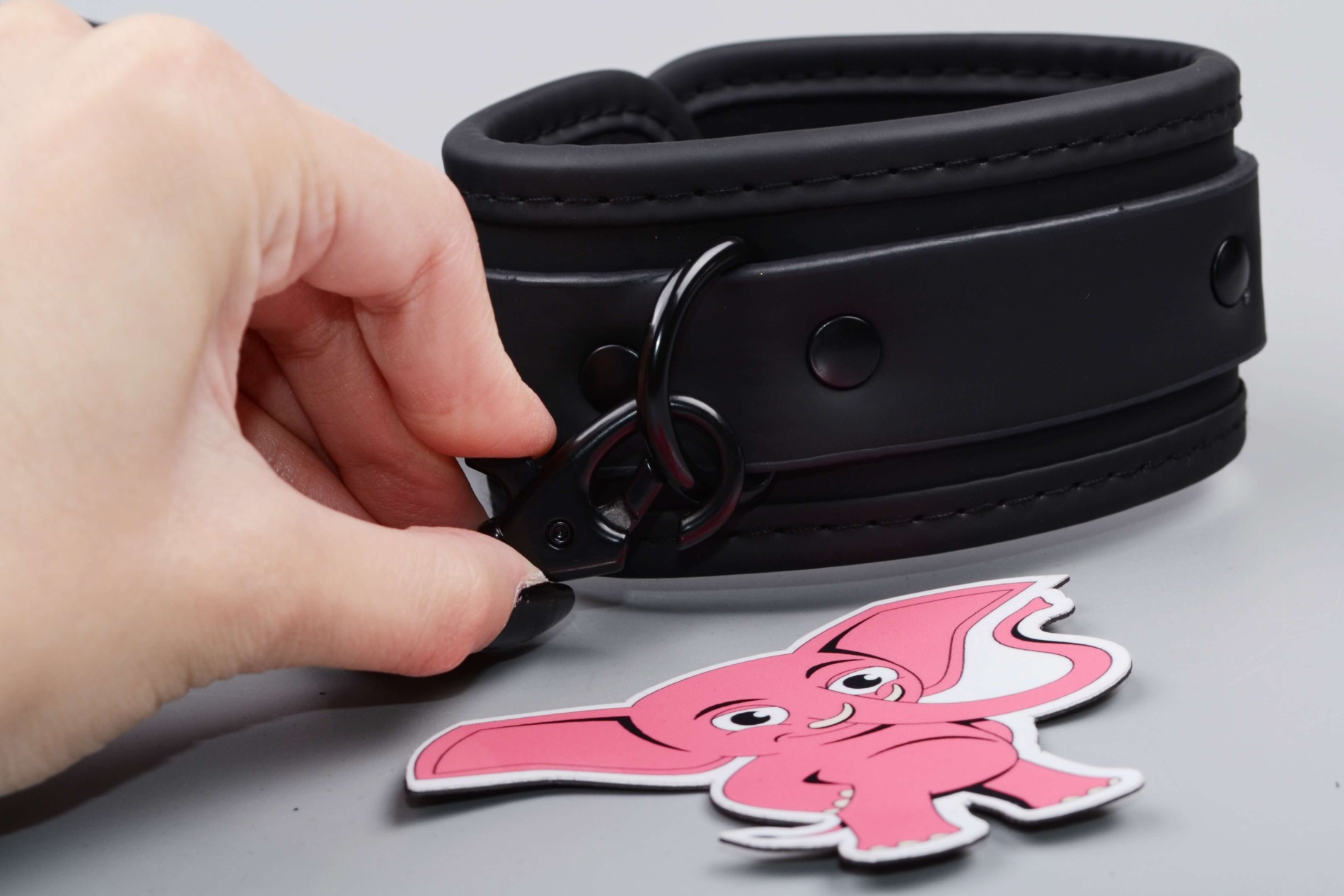 BDSM sada Midnight Temptations, putá na ruky