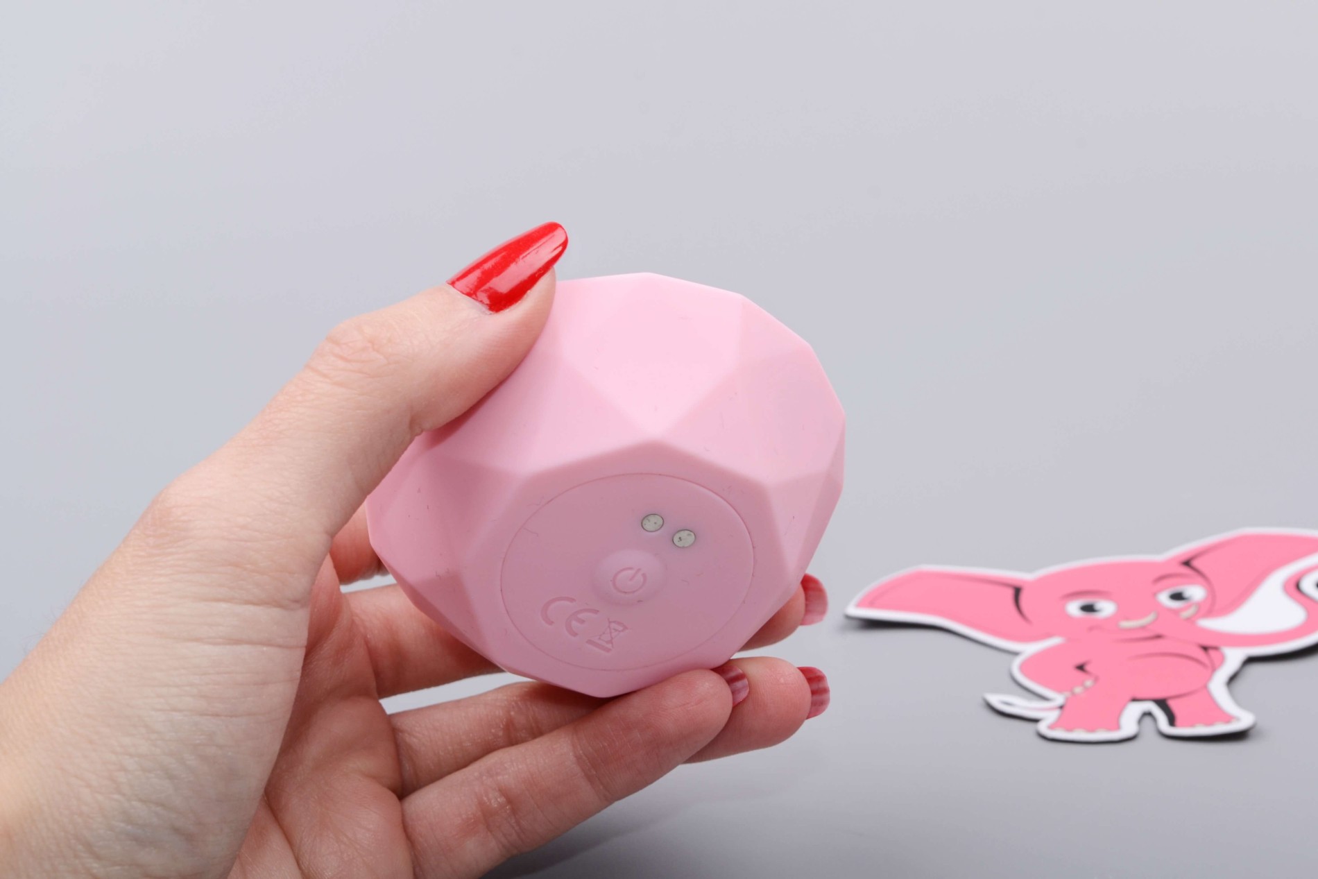 Adore Diamond tlaková pomôcka (7,1 cm), v ruke