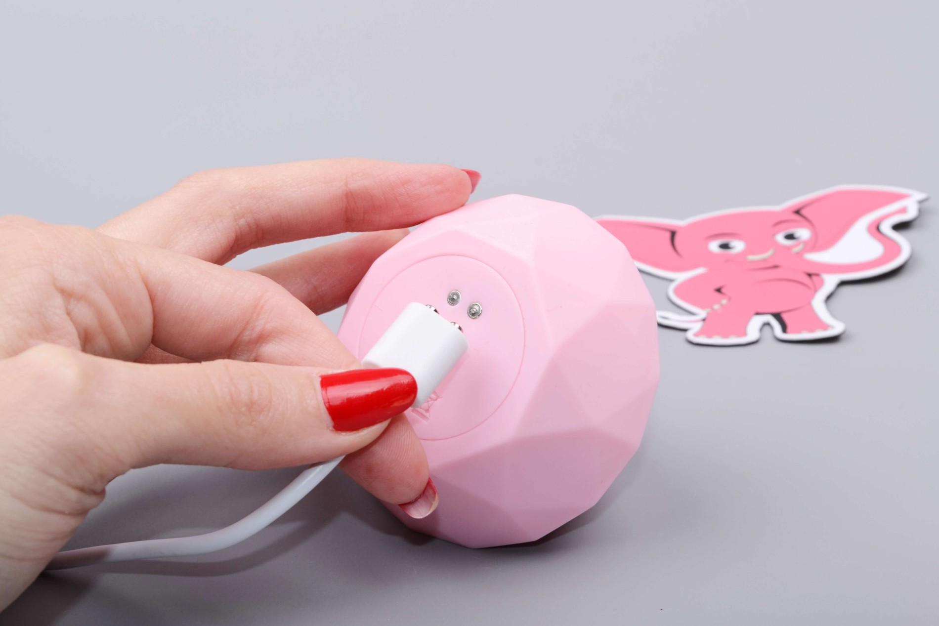 Adore Diamond tlaková pomôcka (7,1 cm), nabíjanie