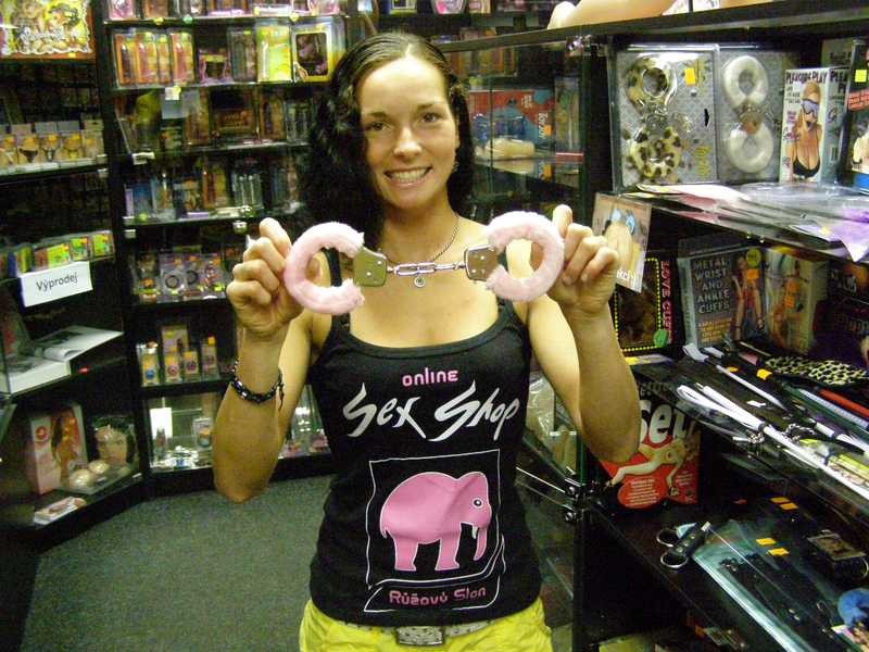 Kvalitné putá na ruky s plyšom - biela