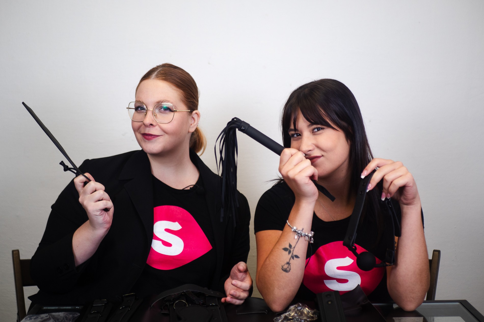 Sada BDSM Midnight Temptations + darček Hrejivý lubrikačný gél 15 ml