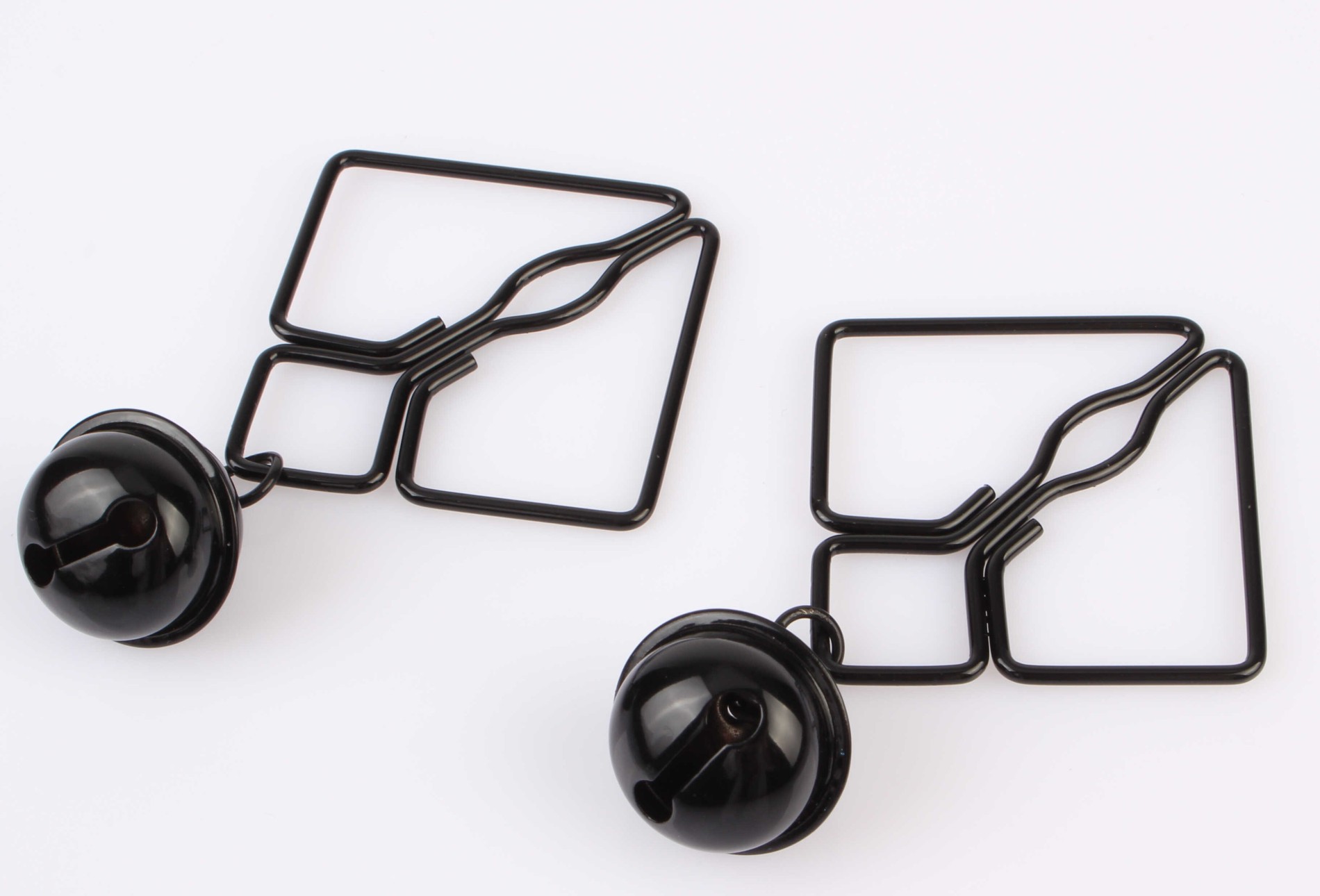 Svorky na bradavky Black Pearl