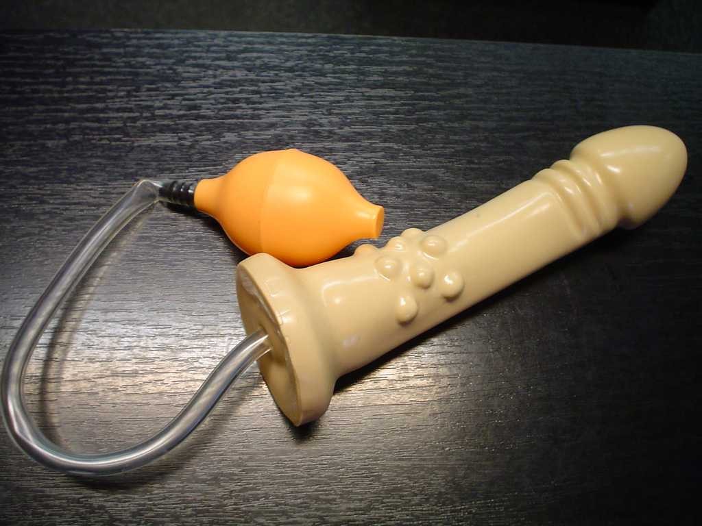 Dildo ejakulácia 22 cm