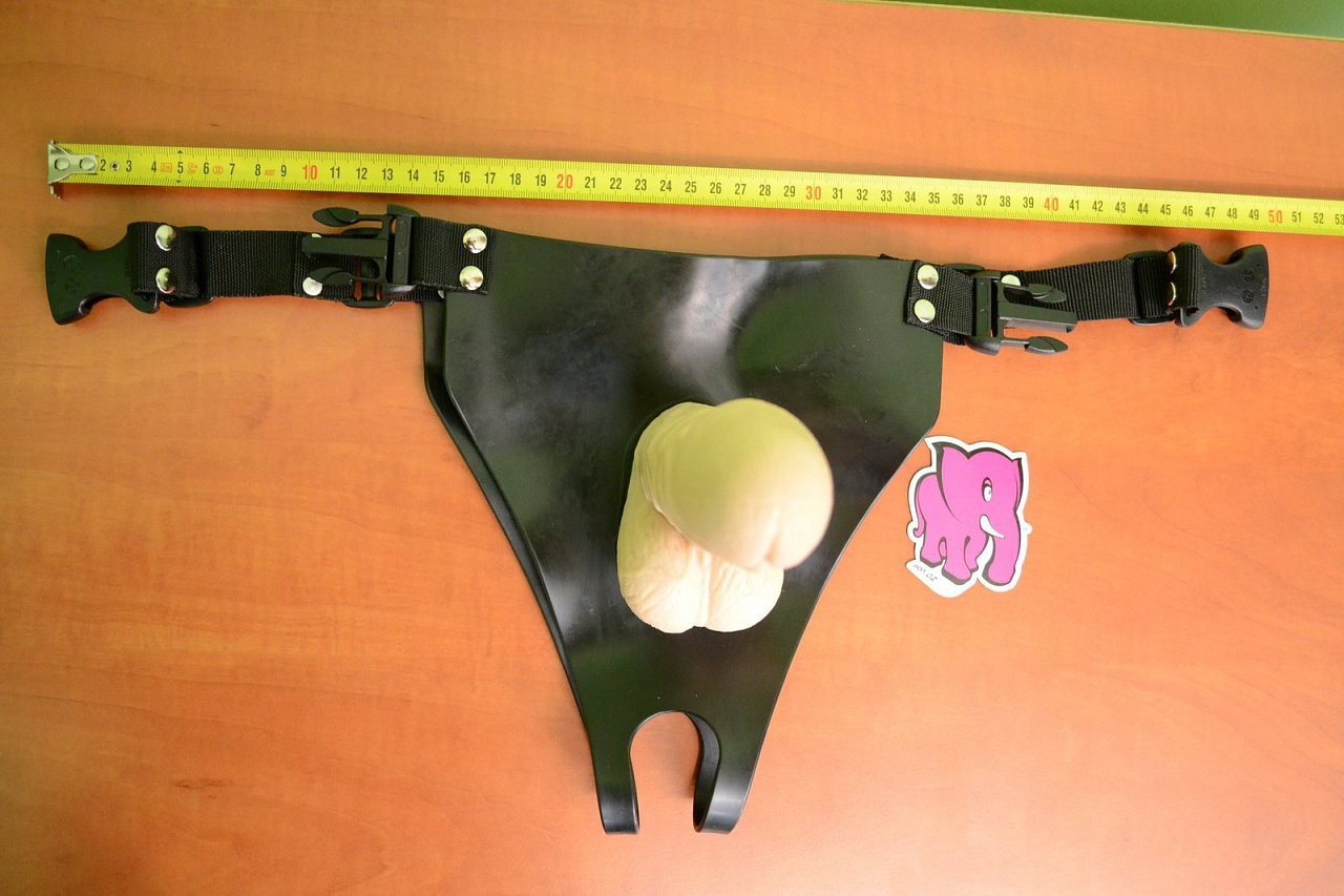 Pripínací gélový penis 18 cm