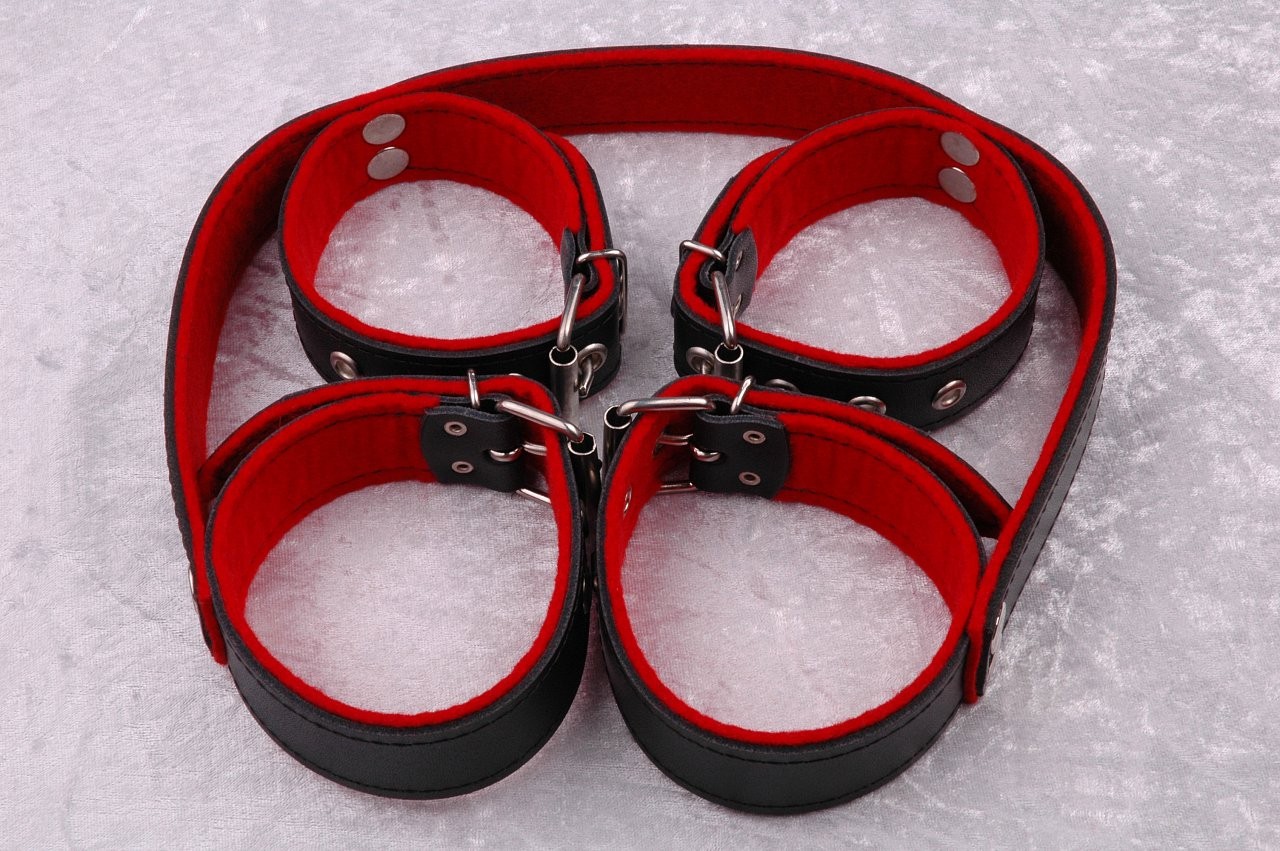 Kožená putá na ruky a nohy BlackRed