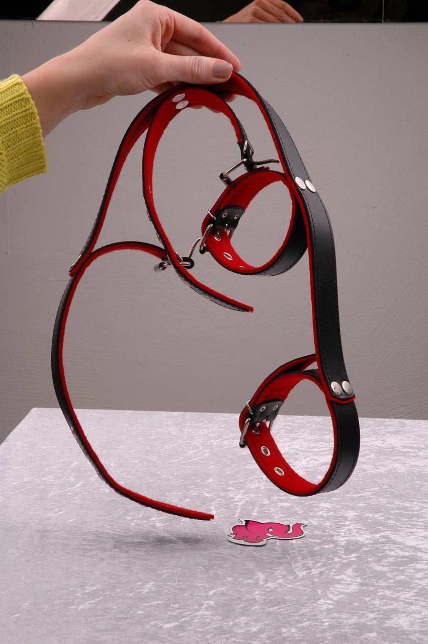 Kožená putá na ruky a nohy BlackRed