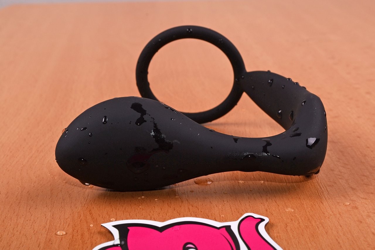 Análny kolík s erekčným krúžkom Ring & Plug