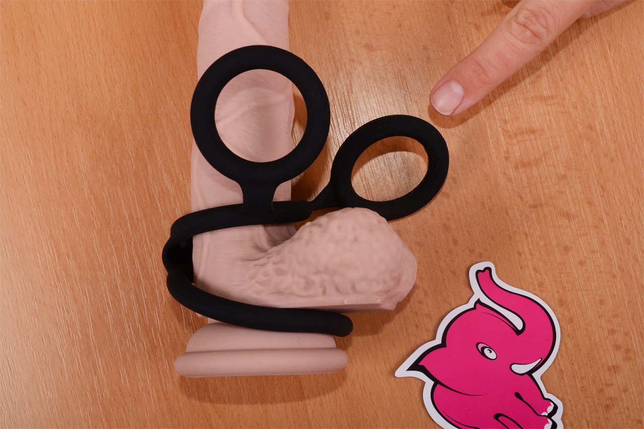 Erekčný krúžok Bondage - na menšom dildu, priemer 3,6 cm