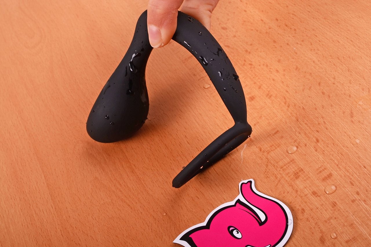 Análny kolík s erekčným krúžkom Ring & Plug