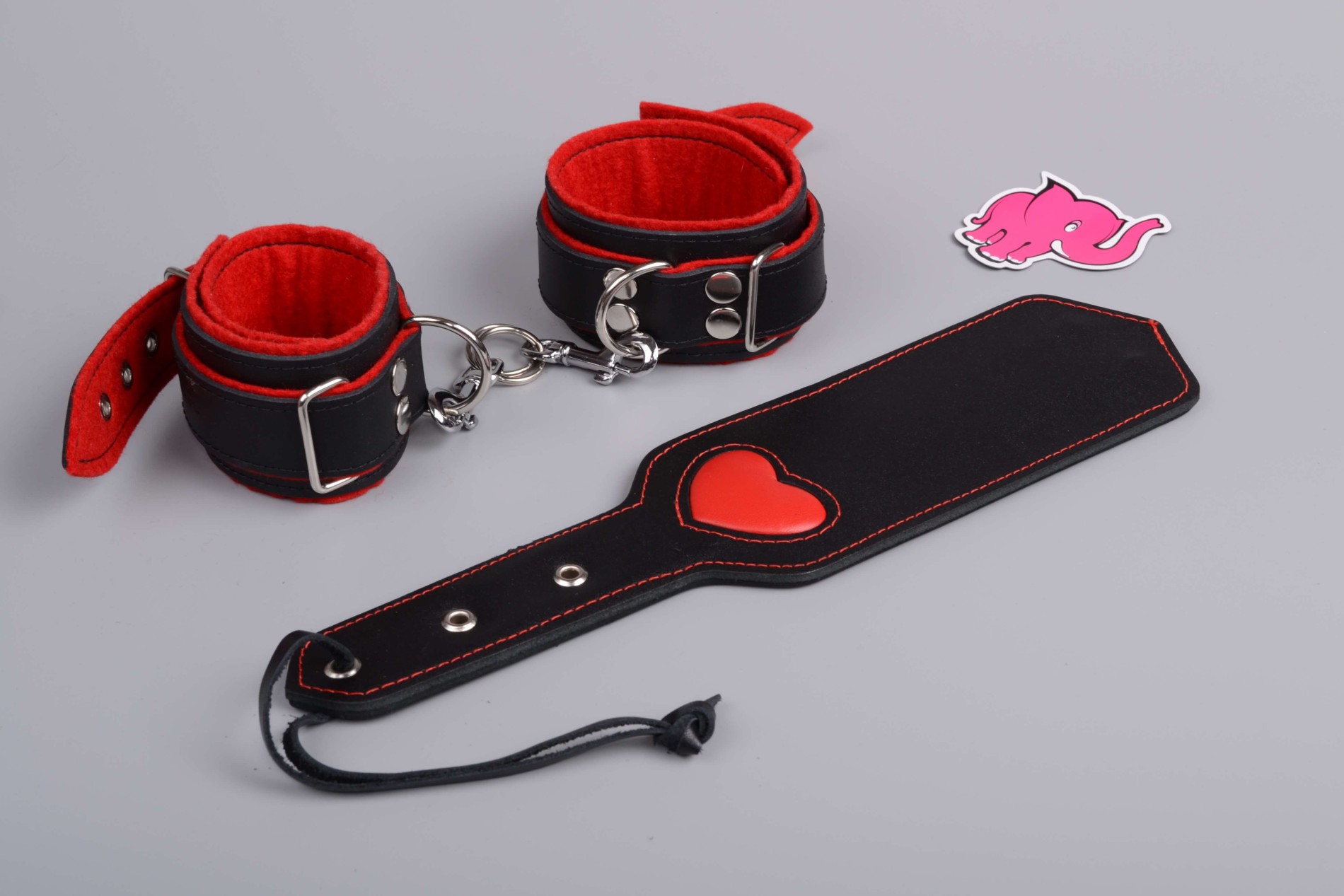 Kožená plácačka BlackRed