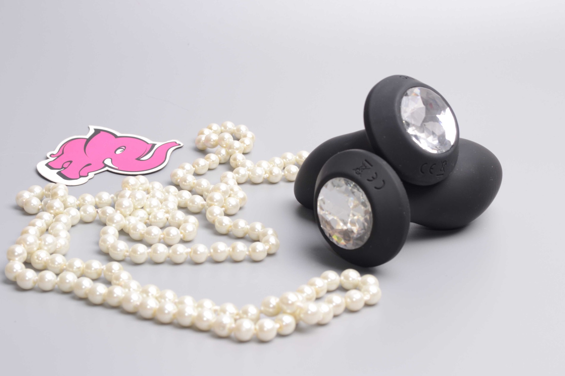 Vibračný análny kolík Diamond Vibe