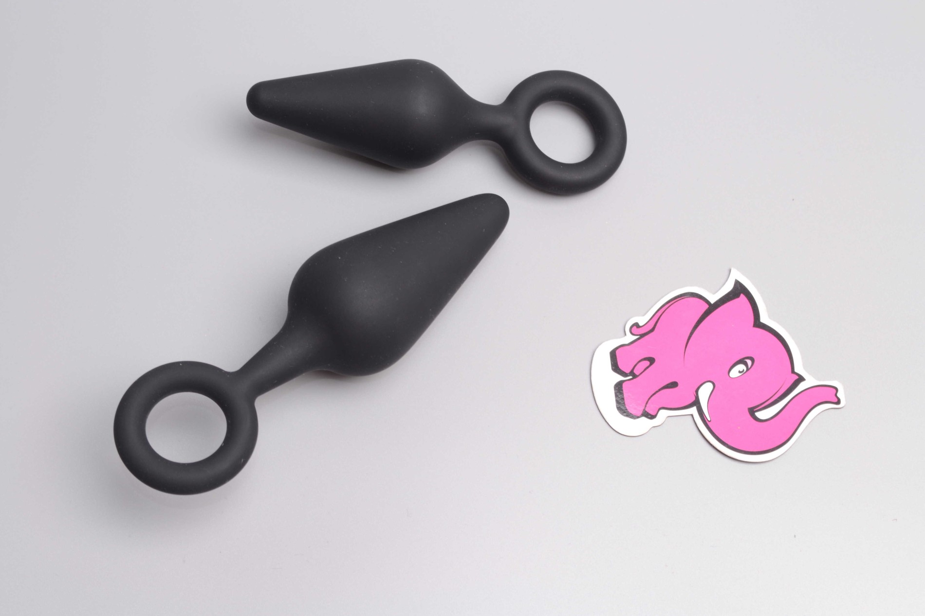 Análny kolík Soft Feel s očkom, obe veľkosti