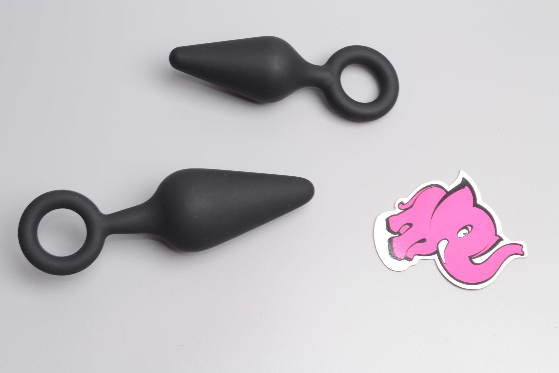 Análny kolík Soft Feel s očkom, obe veľkosti