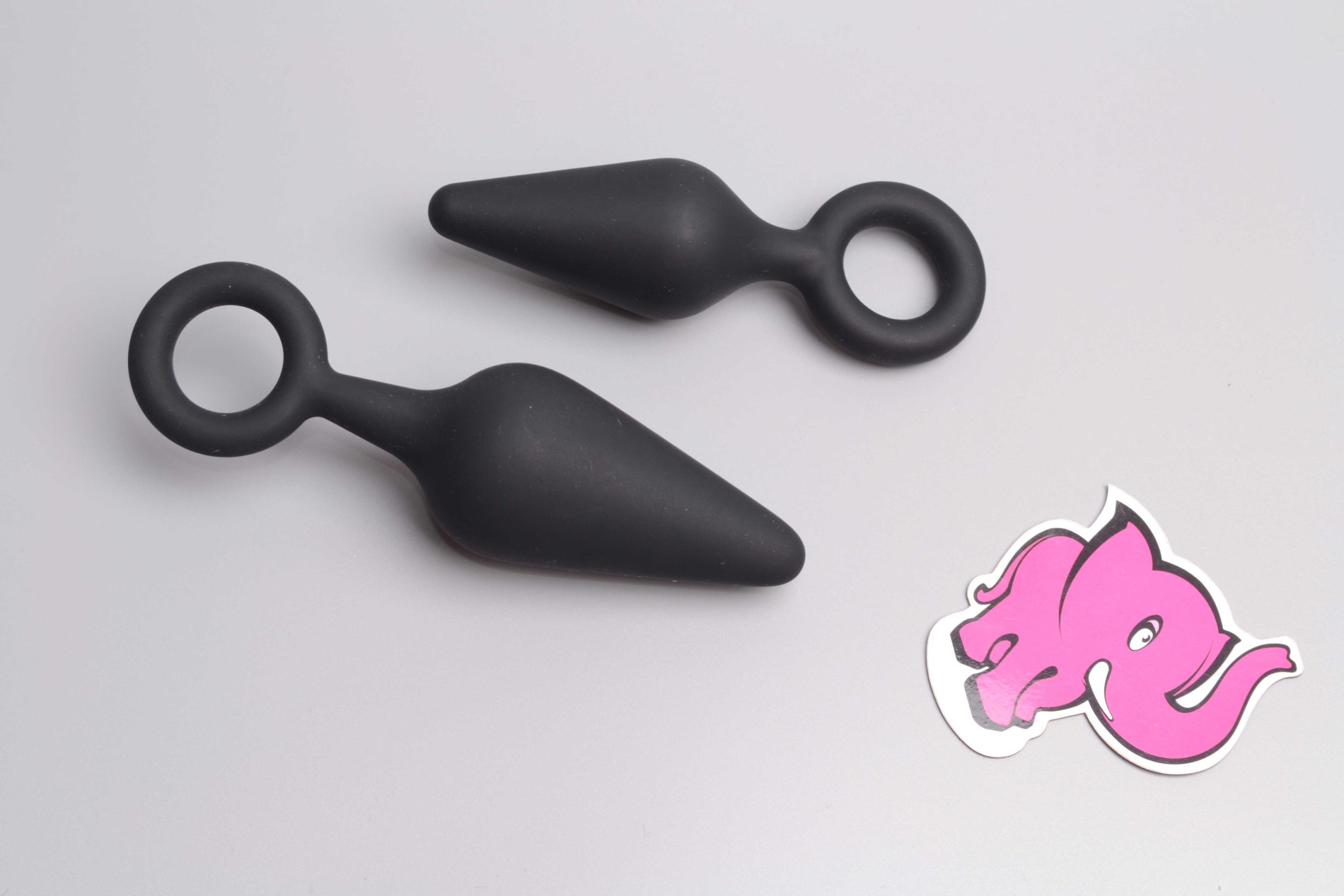 Análny kolík Soft Feel s očkom, obe veľkosti