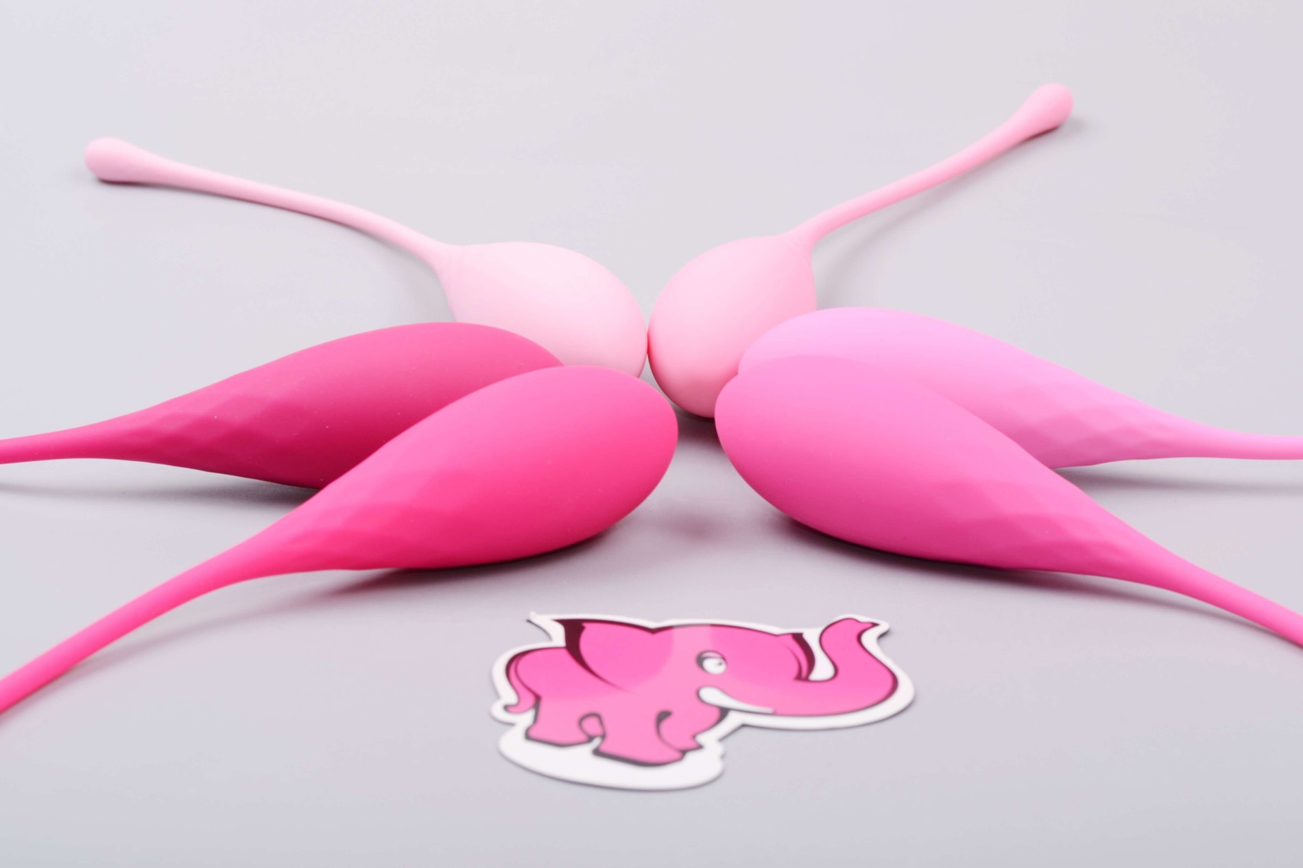 Sada vaginálnych činiek Deluxe Petite Kegel Balls