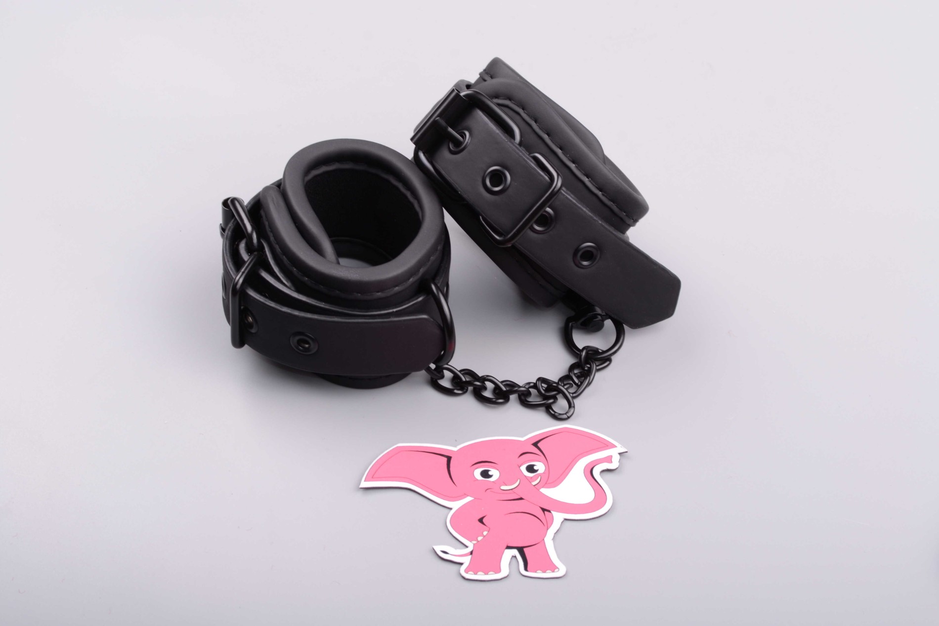 Koženkové putá Black Velour