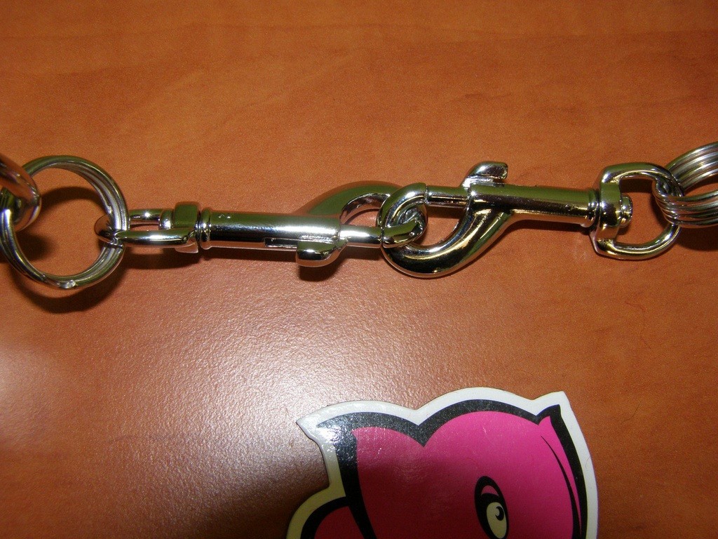 Kožená putá na NOHY, retiazky navyše