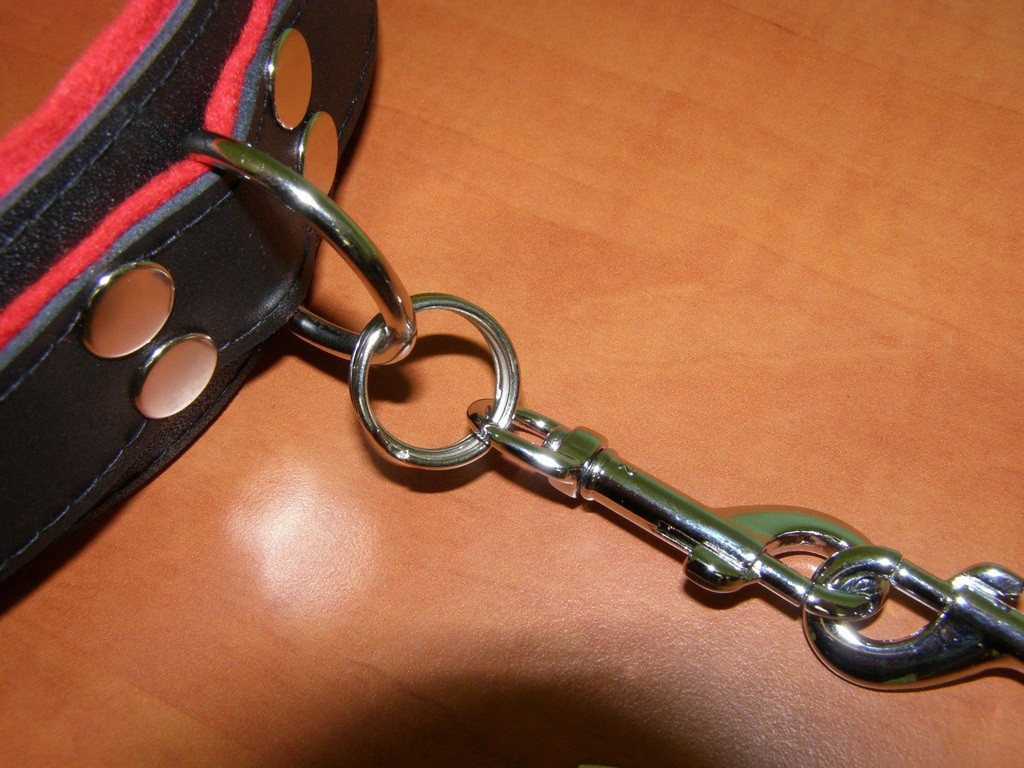 Kožená putá na NOHY, retiazky navyše