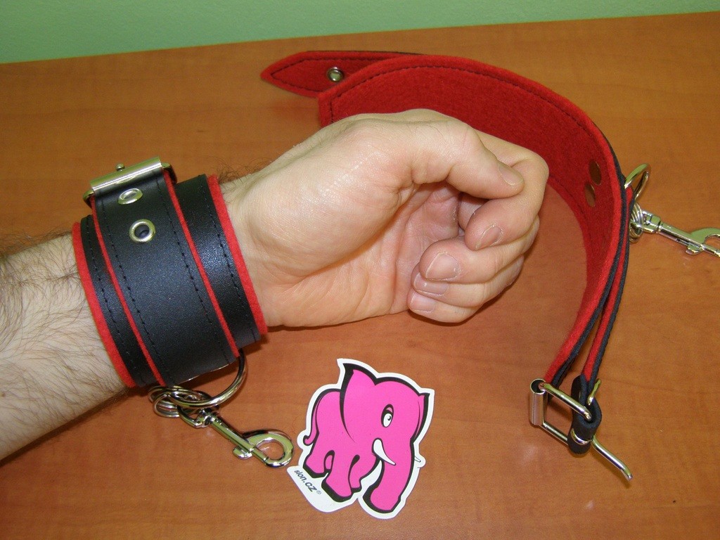 Kožené putá na ruky BlackRed