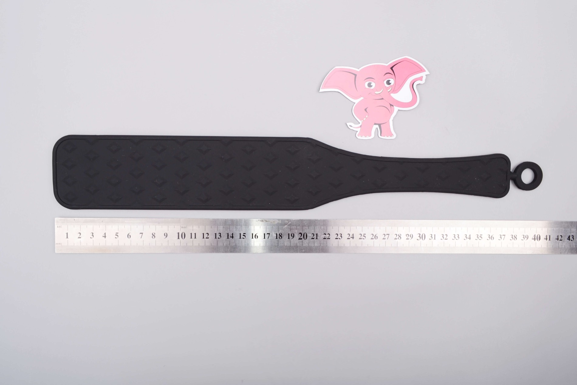 Silikónová plácačka Black Spanker, rozmery