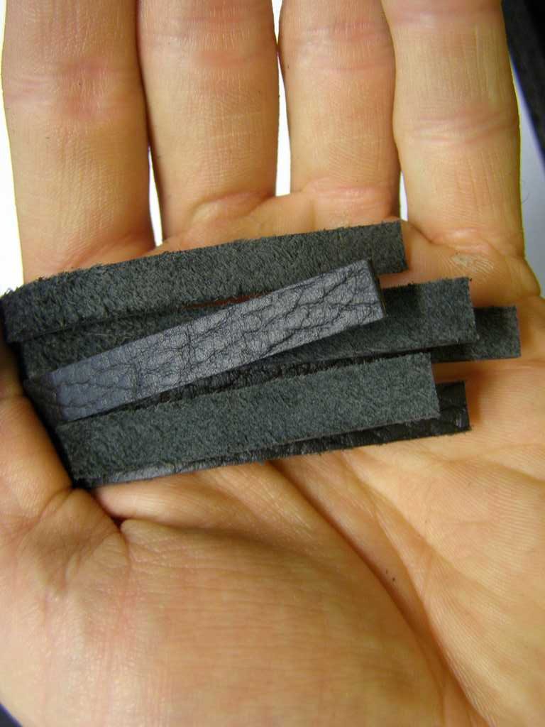 Korbáče kožené 50cm