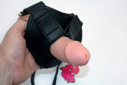 Pripínací penis King Cock s postrojom