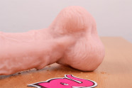 Dildo s prísavkou a semenníkmi Maxim (24 cm) – semenníky