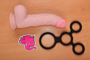 Erekčný krúžok Bondage - na väčšom dildu, priemer 4,2 cm